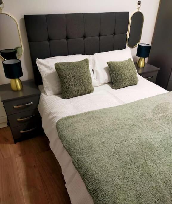 Apartament Impeccable 2-Bed House Londyn Zewnętrze zdjęcie