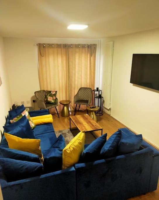 Apartament Impeccable 2-Bed House Londyn Zewnętrze zdjęcie